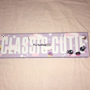 Mac Classic Cutie eyeshadow palette